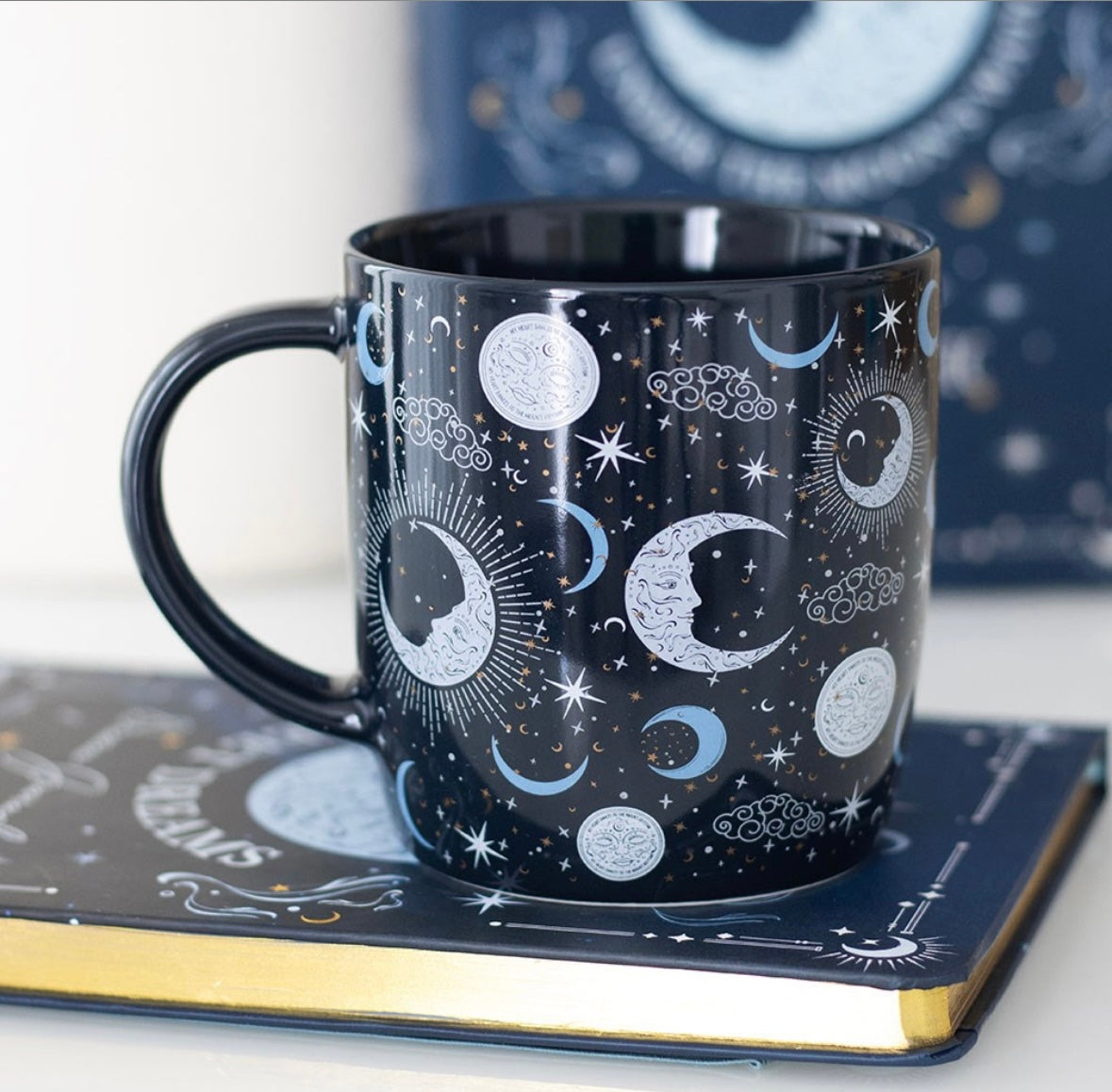 Blue Moon Mug – Sip Under the Stars