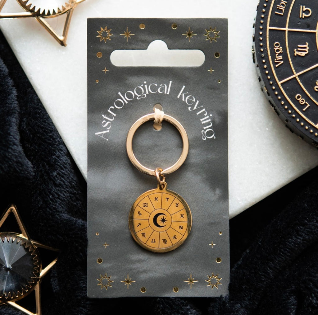 🔑 Celestial Astrology Wheel Keyring – Gold Tone Charm
