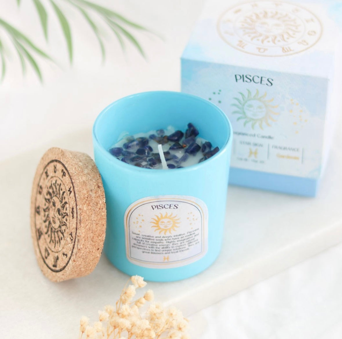 ♓ Pisces Zodiac Candle – Gardenia with Sodalite Crystal