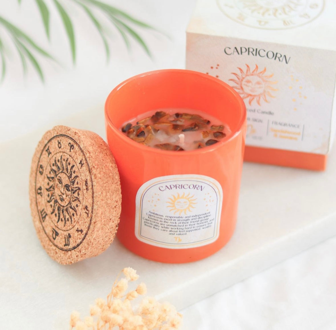 ♑ Capricorn Zodiac Candle – Sandalwood & Jasmine with Tiger’s Eye Crystals