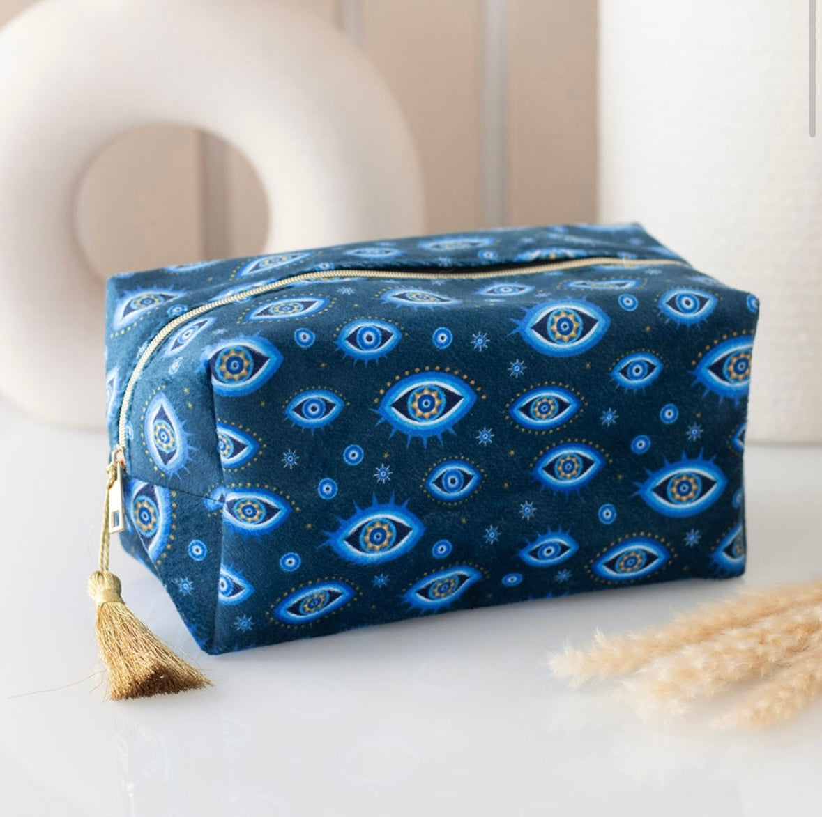 🌙 Celestial All Seeing Eye Velvet Makeup Bag – Dark Blue with Gold Tassel