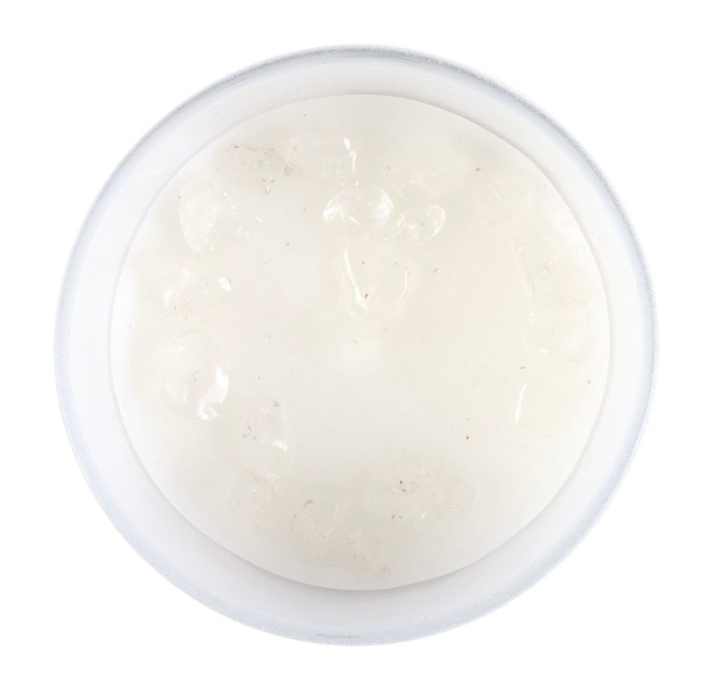 ♍ Virgo Zodiac Candle – Sandalwood & Patchouli with Clear Quartz Crystals